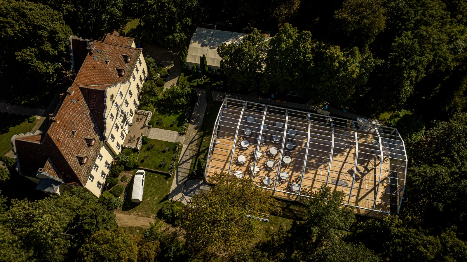 Wynajem hal namiotowych